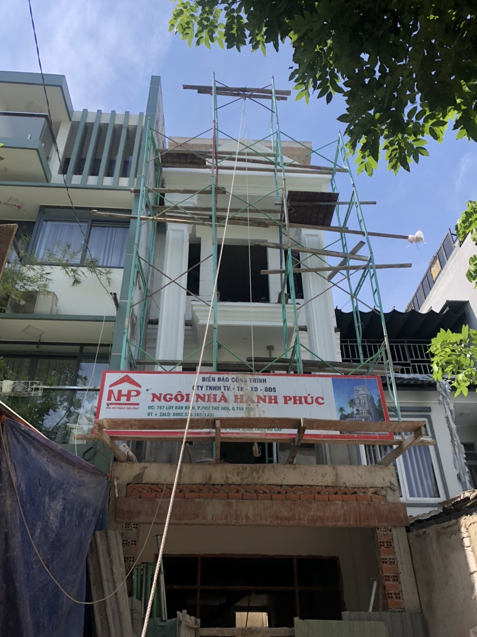 NHÀ PHỐ TÂN CỔ ĐIỂN QUẬN TÂN PHÚ -TPHCM