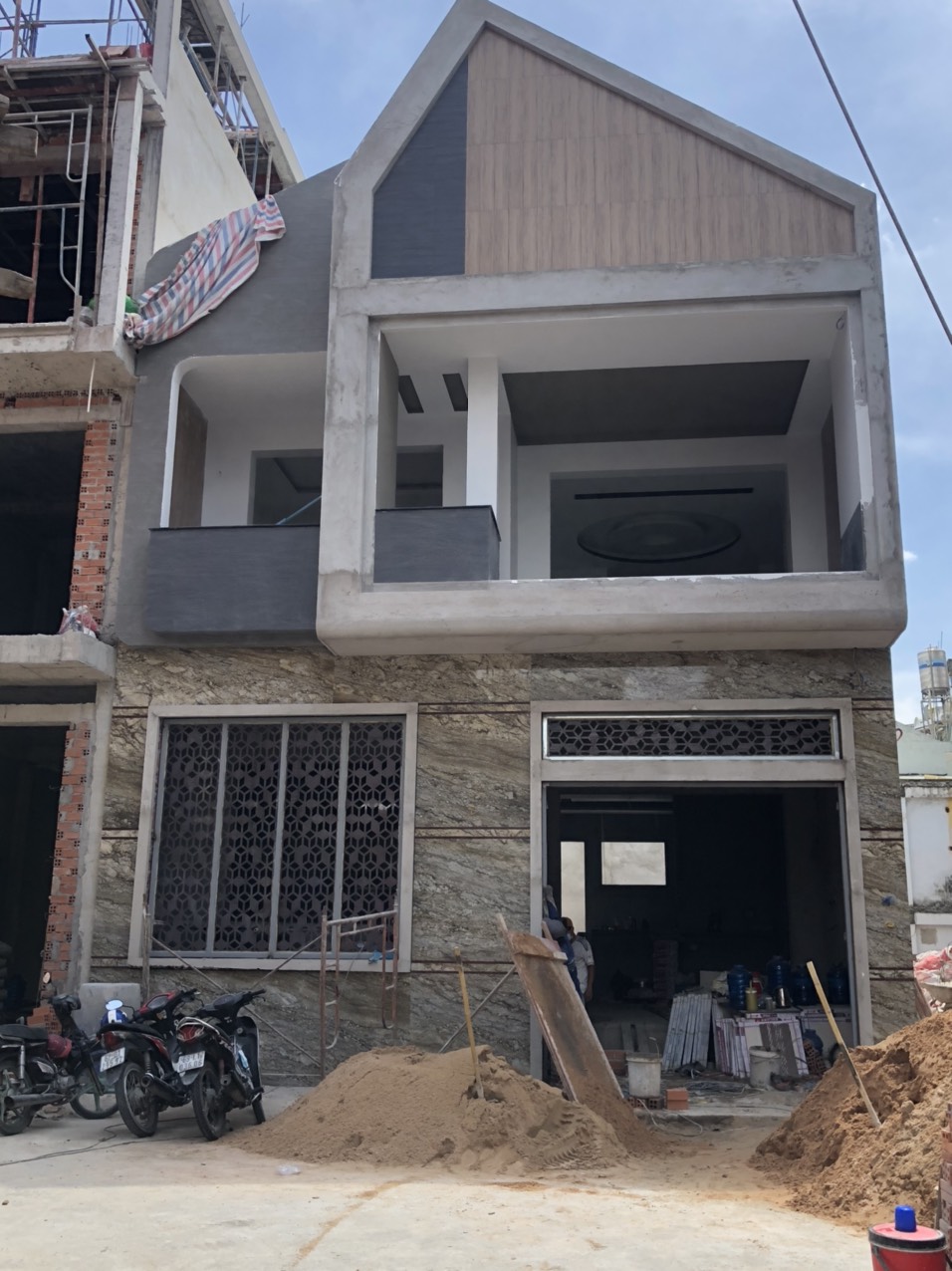 BIỆT THỰ QUẬN TÂN PHÚ